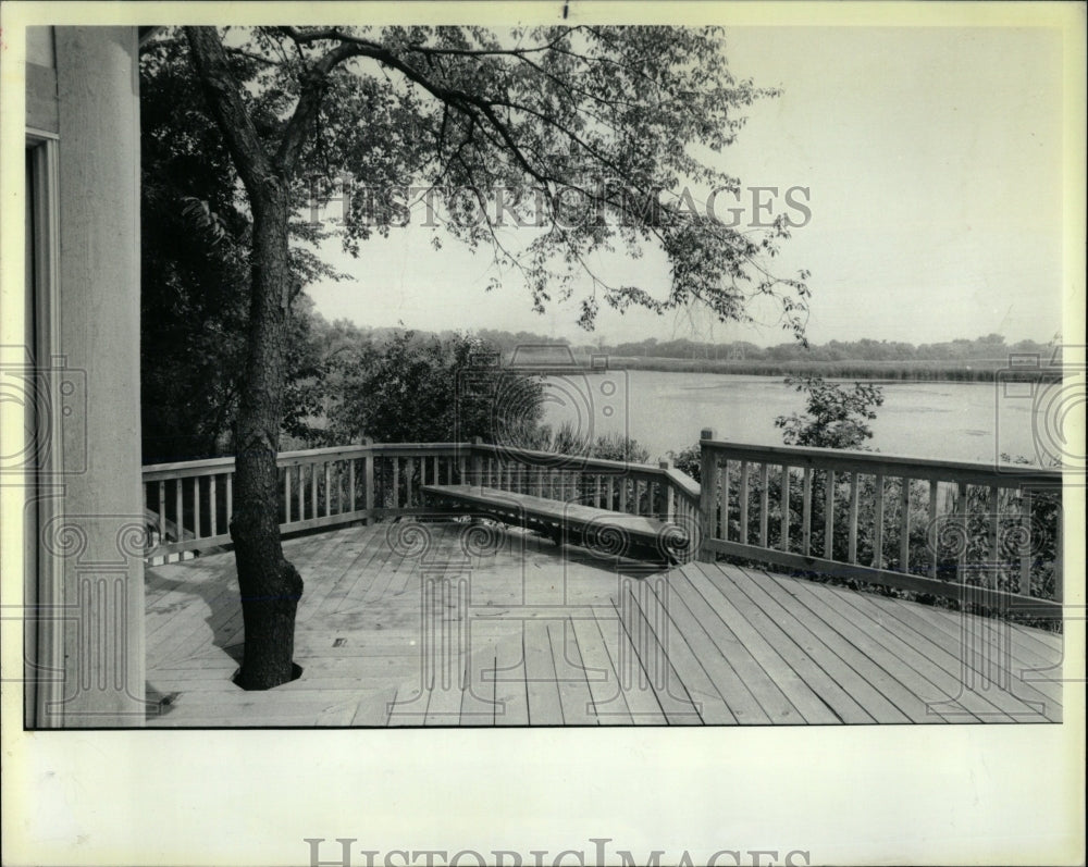1986 Press Photo Long Grove Wood decks Home Bigelow - RRW60393 - Historic Images