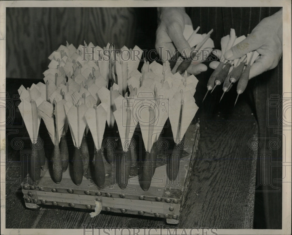 1950 Press Photo Dart Baseball John Pagoria - RRW60413 - Historic Images