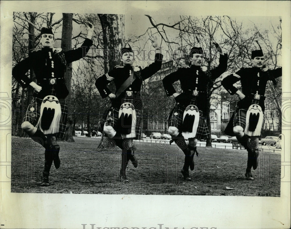 1972 Press Photo Sergent John Slattery Scots Guards - RRW60483 - Historic Images