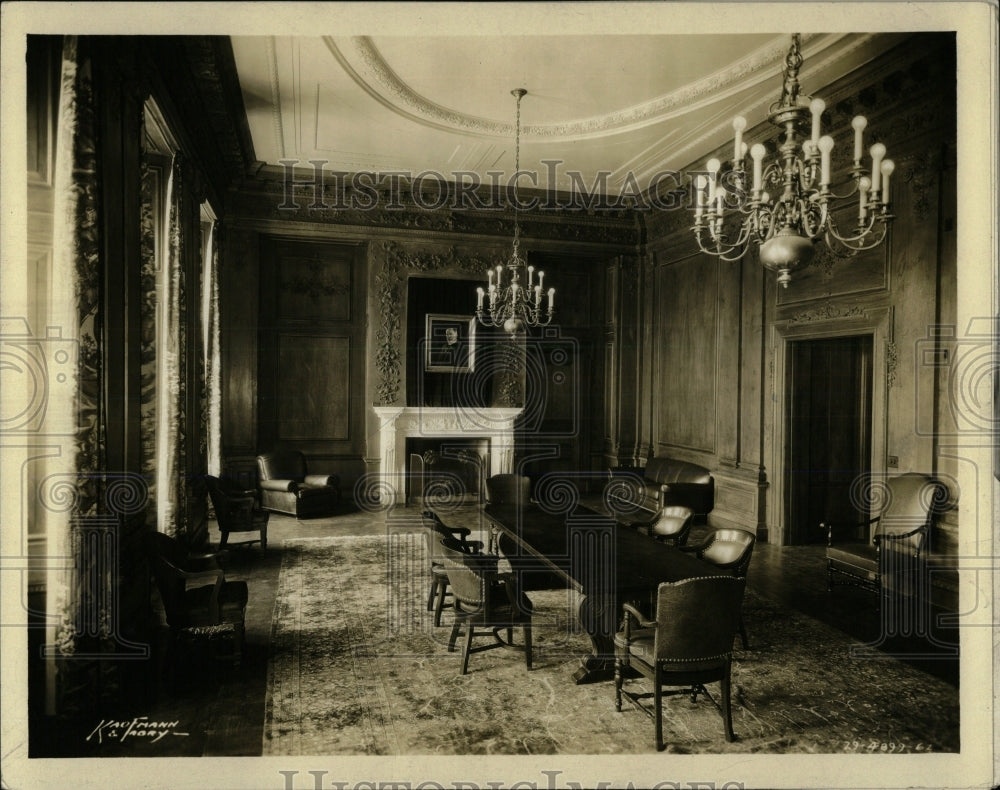 Undated Press Photo Interior Room Chandeliers Furniture - RRW60497 - Historic Images