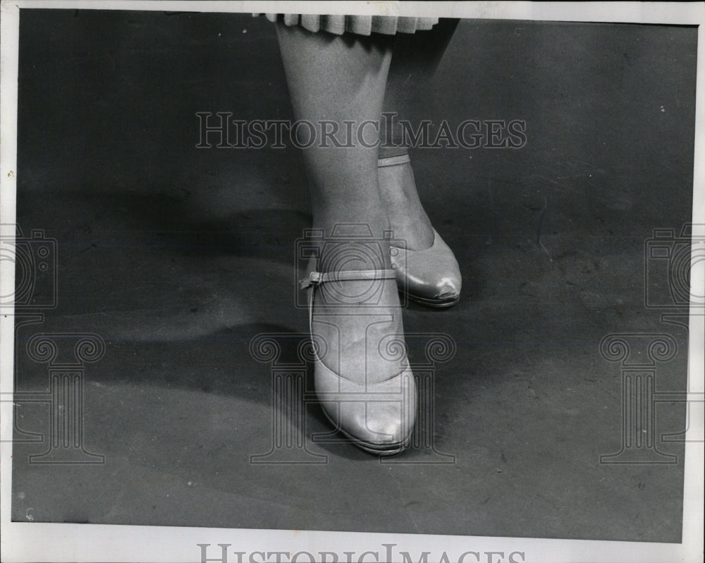 1973 Press Photo Tap Dancing Step Instructio - RRW60511 - Historic Images