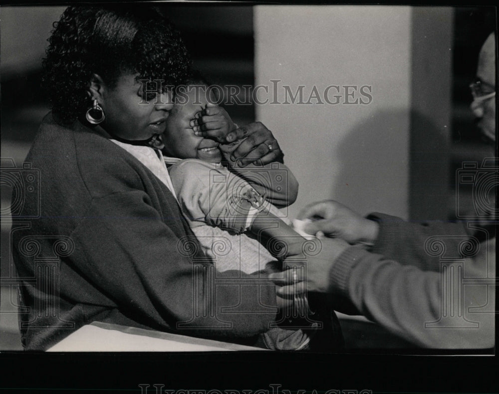 1989 Press Photo tephanie Joyner Morioue Health Blood - RRW60575 - Historic Images