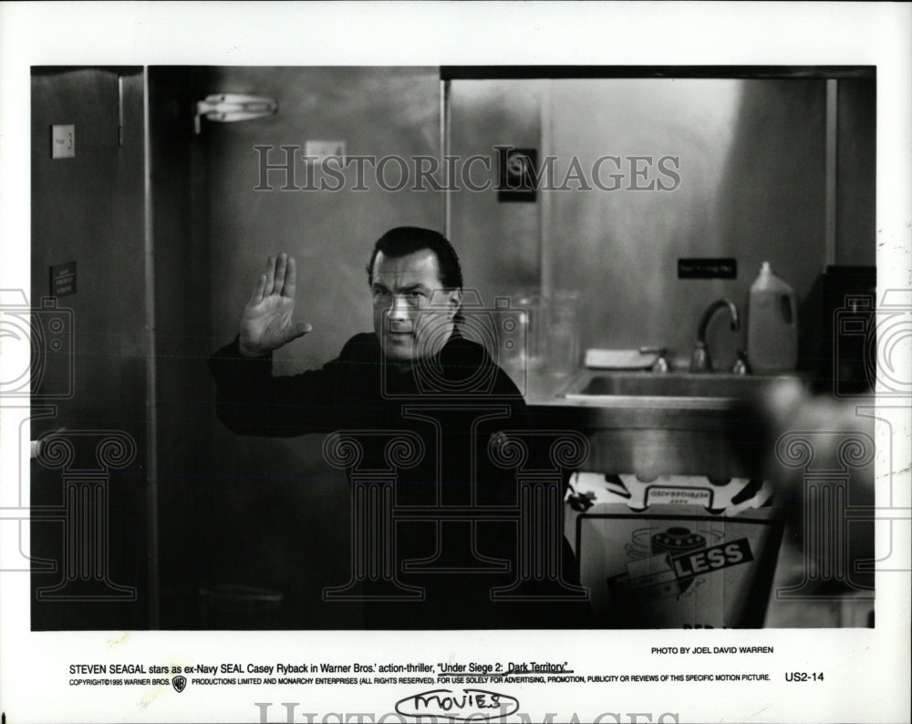 Press Photo Steven Segal star Under Siege 2 Territory - RRW60729 - Historic Images