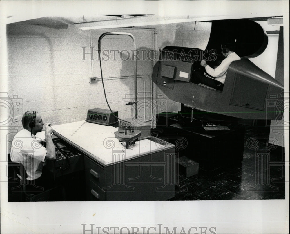 1968 Press Photo Central YMCA Community college ceiling - RRW61195 - Historic Images