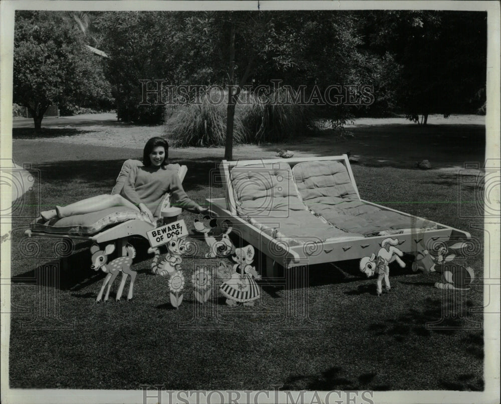 1964 Press Photo Chaise Longues Home Appliances - RRW61259 - Historic Images