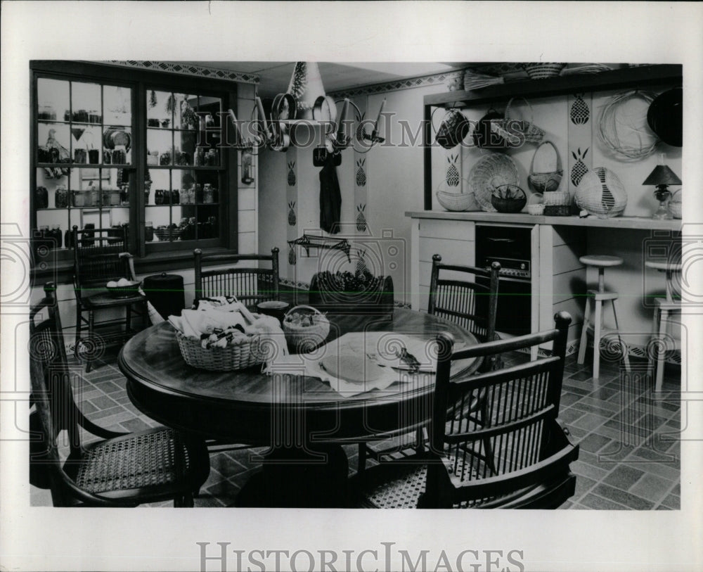 1980 Press Photo Country Store Canned Goods Chicago - RRW61281 - Historic Images