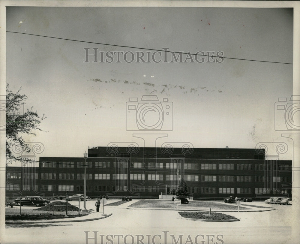 1954 Press Photo Supply Office Open House Electric - RRW61427 - Historic Images