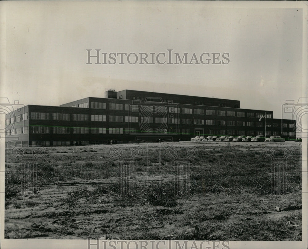 Press Photo Electronic Supply Office great Lakes Ill - RRW61429 - Historic Images