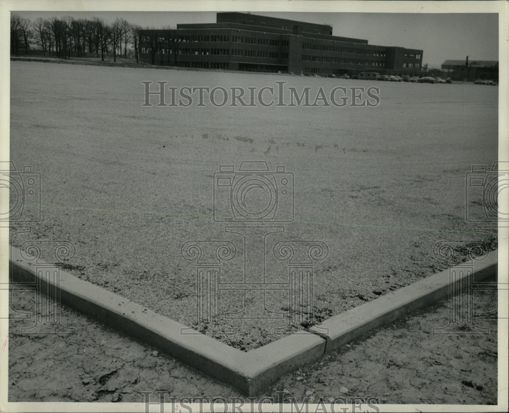 1954 Press Photo Electronic Supply Office Parking Lot - RRW61431 - Historic Images