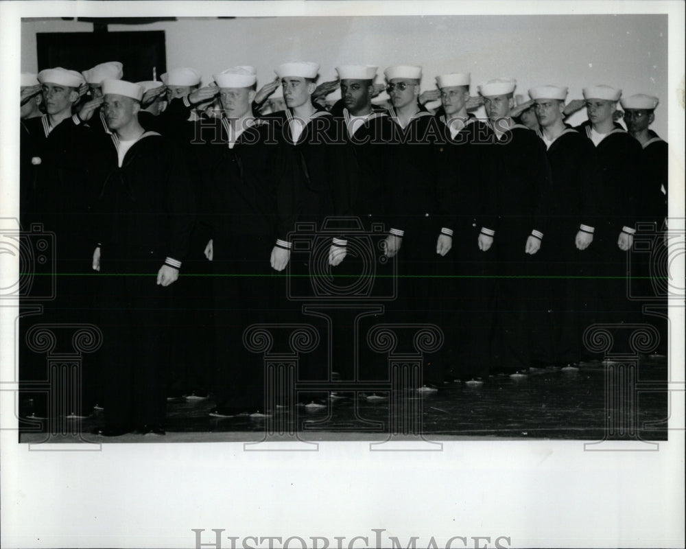 1985 Press Photo Great Lakes Naval Base Graduation Mich - RRW61863 - Historic Images