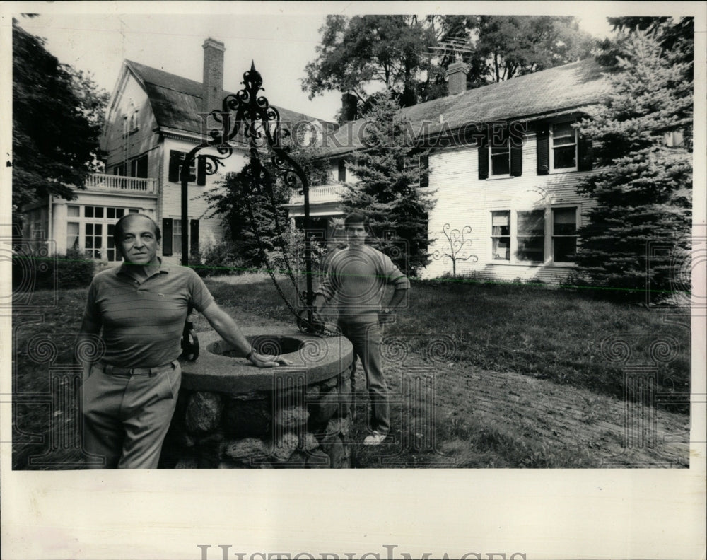 1986 Press Photo Rosenthal Davis Red Top Farms Mansion - RRW62121 - Historic Images