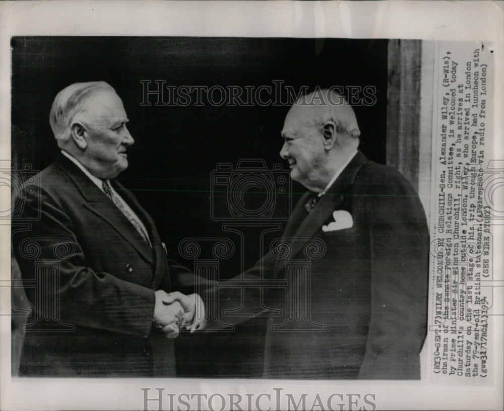 1954 Press Photo PM Sir Winston Churchill Senator Wiley - RRW62523 - Historic Images