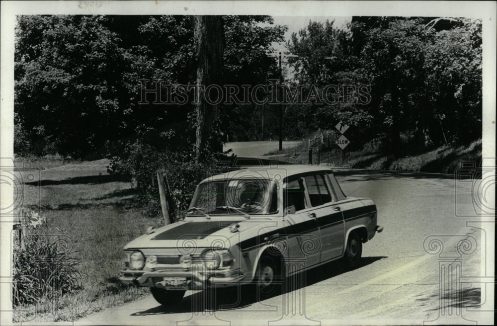 1970 Press Photo 1971 Renault 10 four wheel disc brakes - RRW62561 - Historic Images