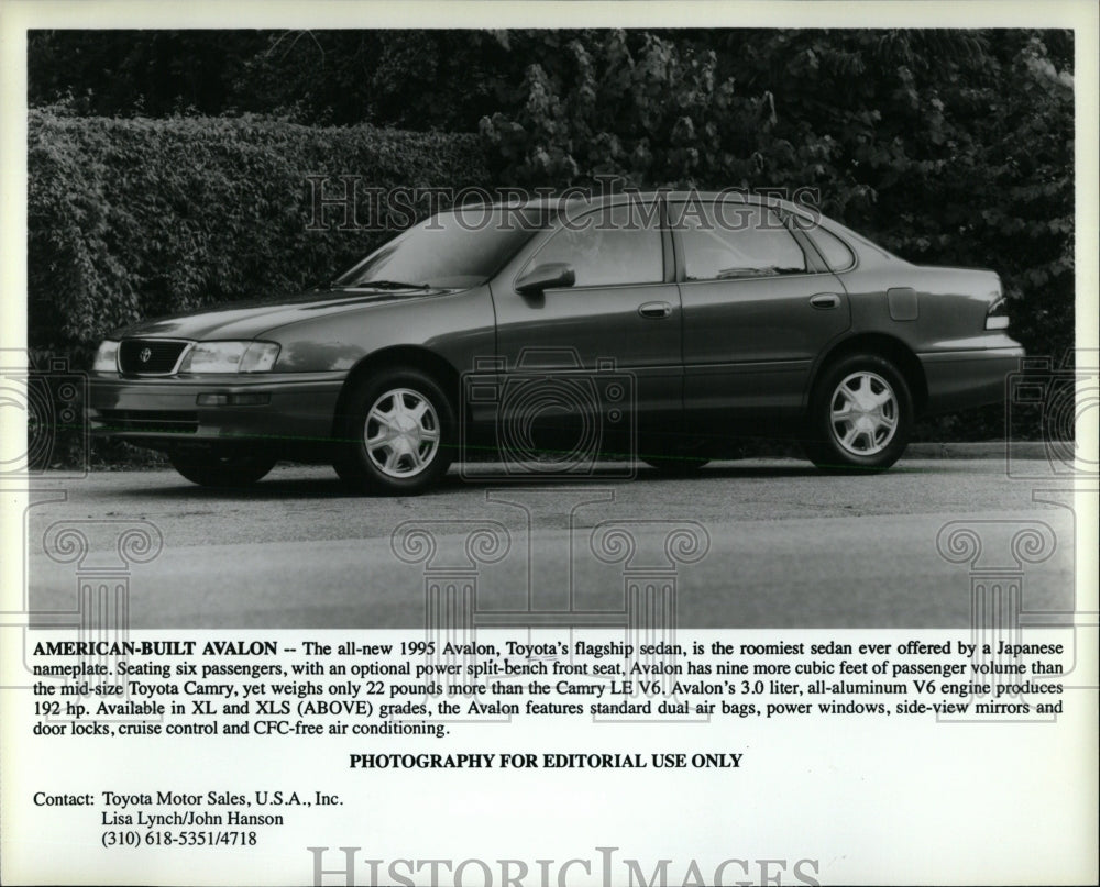 1995 Press Photo Toyota Avalon flagship sedan Japanese - RRW62627 - Historic Images