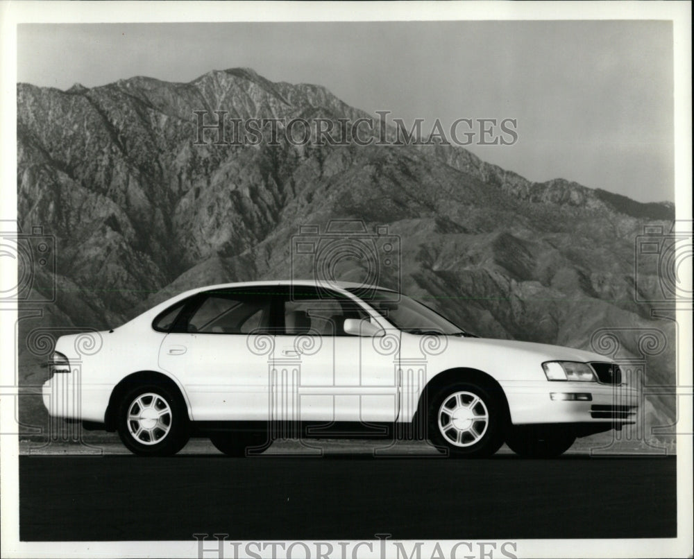 1994 Press Photo 1995 Toyota Avalon - RRW62629 - Historic Images