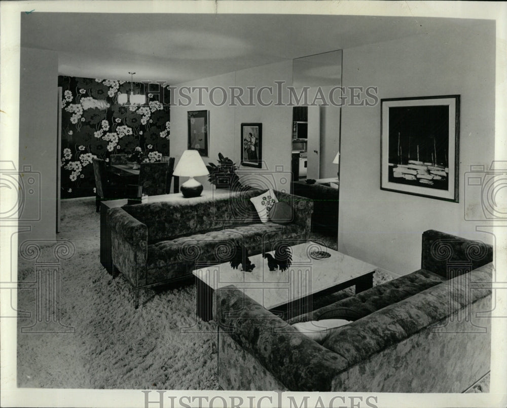 1969 Press Photo Contemporary Living Room Set - RRW62791 - Historic Images