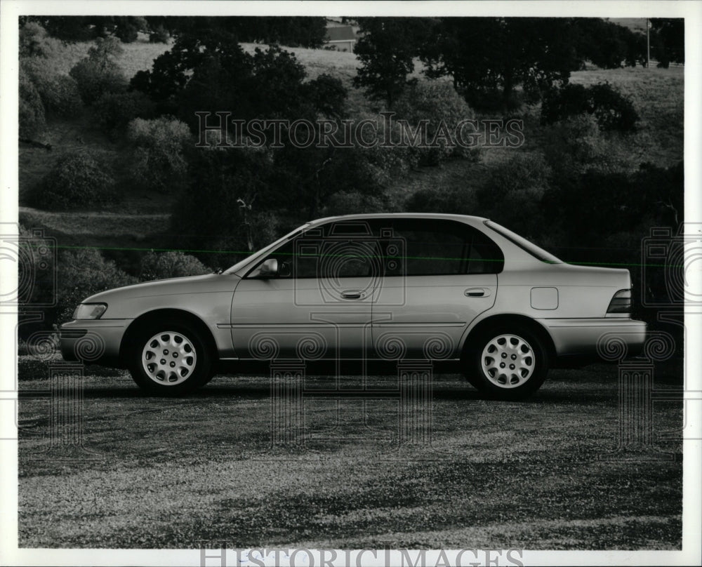 1994 Press Photo Toyota Corolla LE - RRW62827 - Historic Images