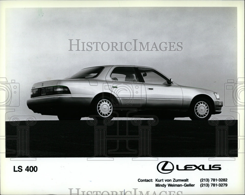 1989 Press Photo Toyota Lexus LS 400 - RRW62883 - Historic Images