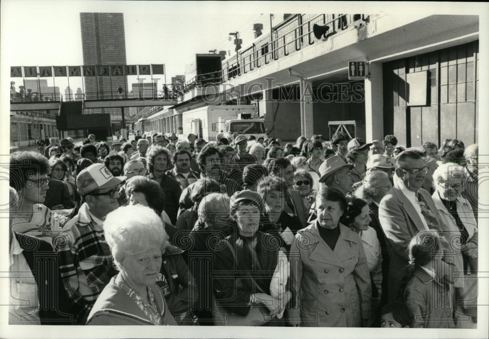 1980 Press Photo Autumn Fest Navy Pier Crowd People - RRW62929 - Historic Images