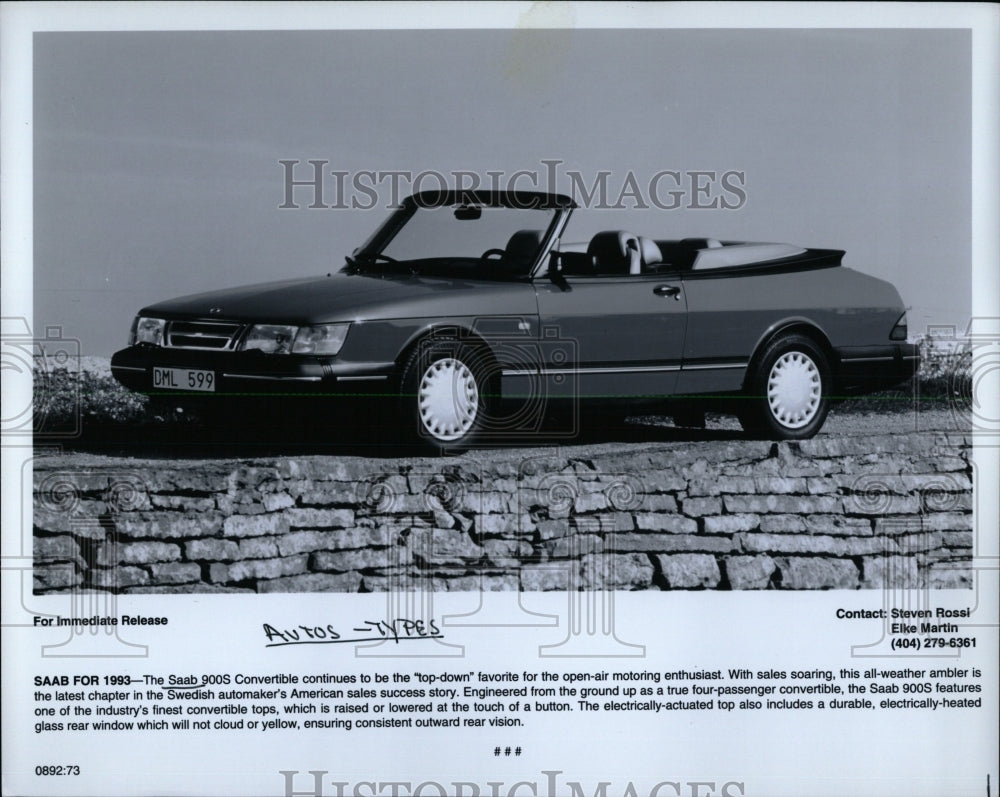 1993 Press Photo Saab 900S Convertible On Brick Road - RRW63055 - Historic Images