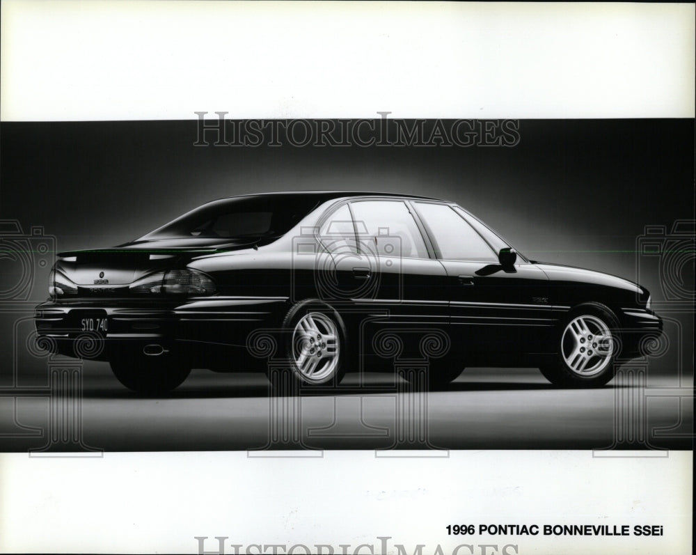 1995 Press Photo 1996 Pontiac Bonneville SSEi - RRW63283 - Historic Images