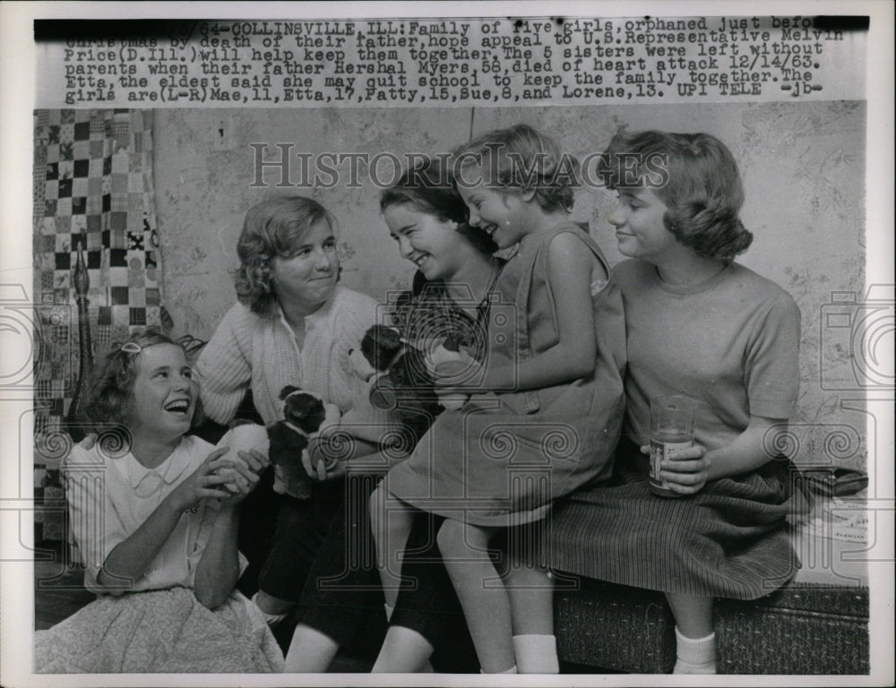 Press Photo Five Girls Orphaned By Father In 1963 - RRW63581 - Historic Images