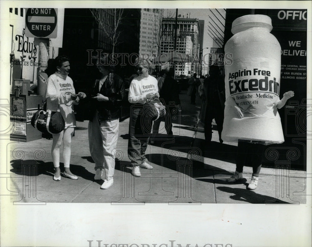 1991 Press Photo Excedrin Tax Relief - RRW63611 - Historic Images