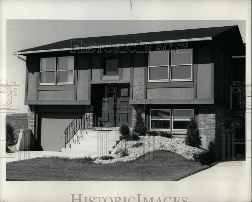 1975 Press Photo End unit cluster single family Sauk - RRW63913 - Historic Images