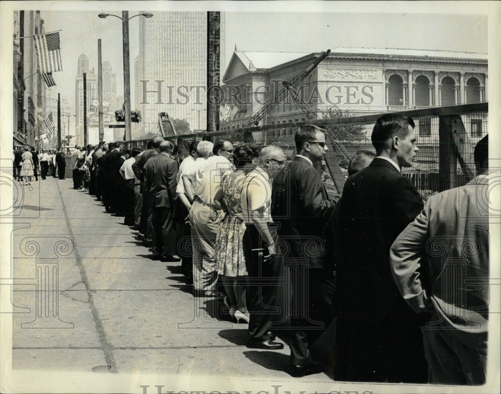 1964 Press Photo Crowd Watch Underground Garage Constr. - RRW63933 - Historic Images