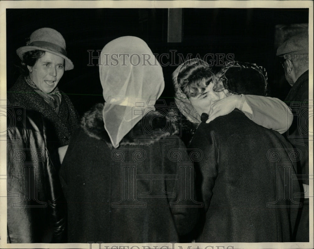 1965 Press Photo LaSalle Station Polish Immigrant IL - RRW64125 - Historic Images