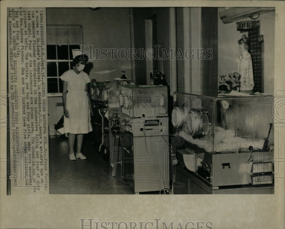 1963 Press Photo Quintuplets Incubators - RRW64167 - Historic Images