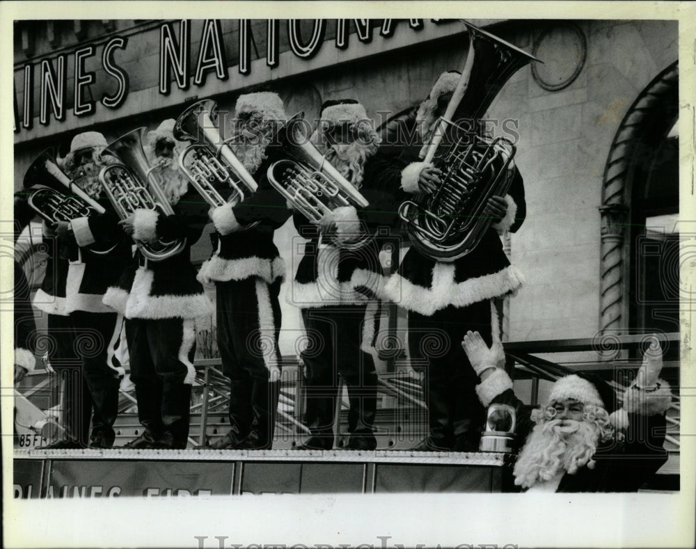 1986 Press Photo TubaSantas Indiana College Musicians - RRW64203 - Historic Images