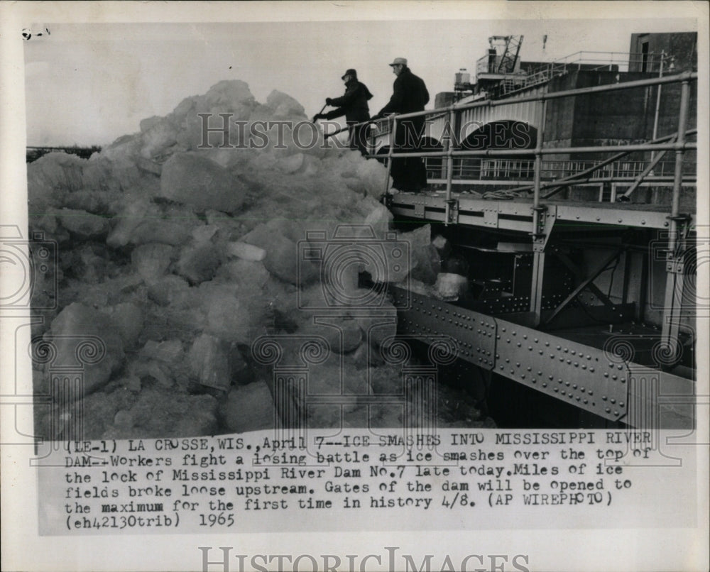 1965 Press Photo Ice on the Mississippi - RRW64335 - Historic Images