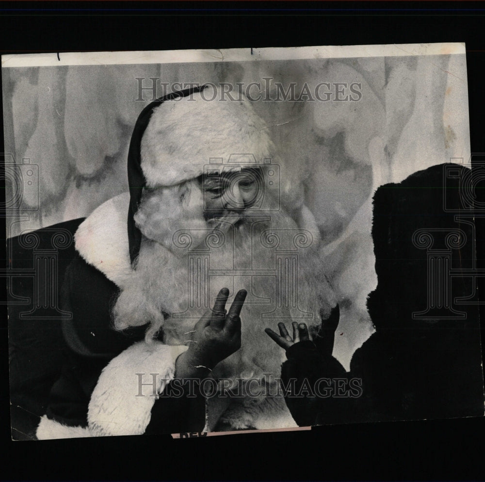 1973 Press Photo Female Santa - RRW64533 - Historic Images