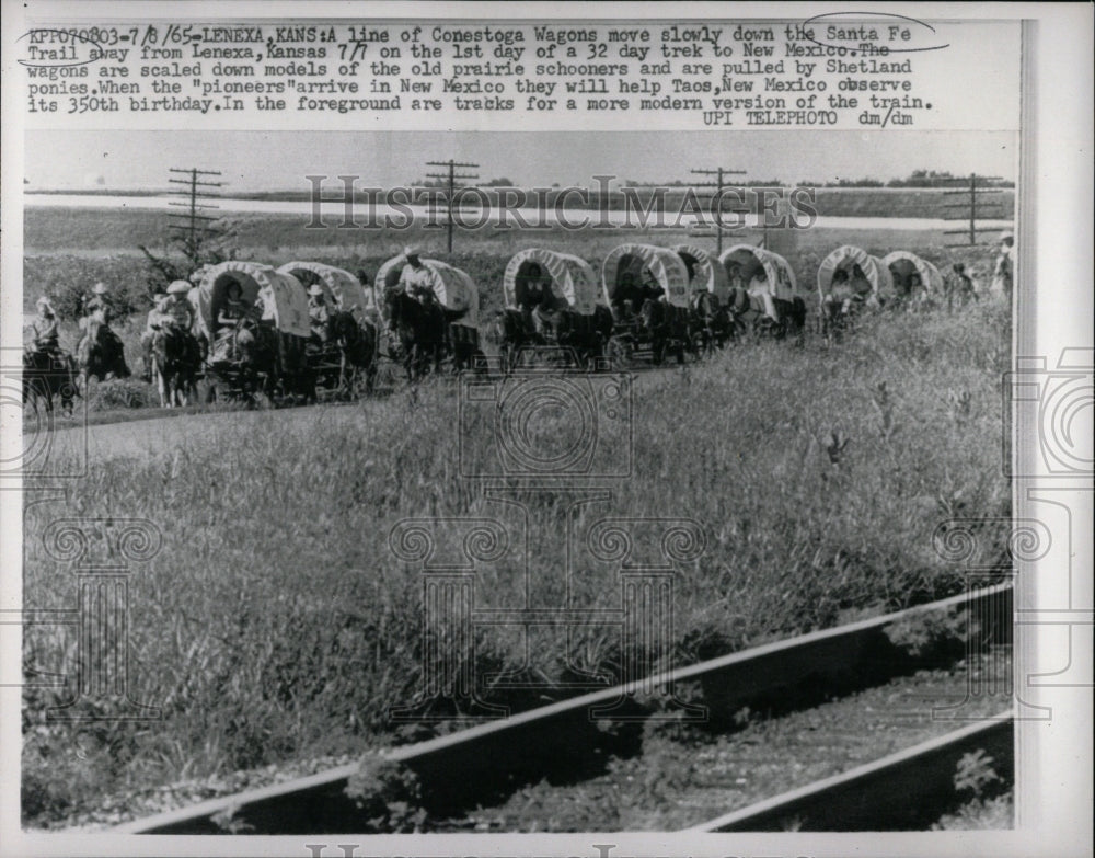 1965 Press Photo Conestoga Wagons On Santa Fe Trail - RRW64749 - Historic Images