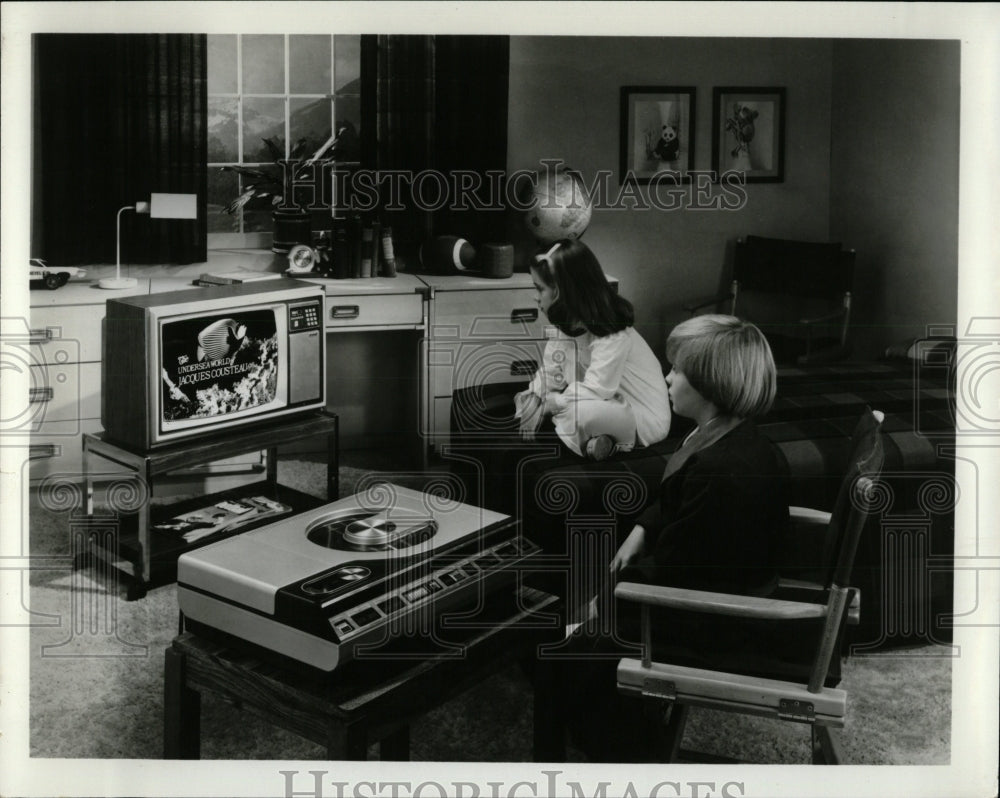 1981 Press Photo Magnavision Optical Videodisc Player - RRW64909 - Historic Images