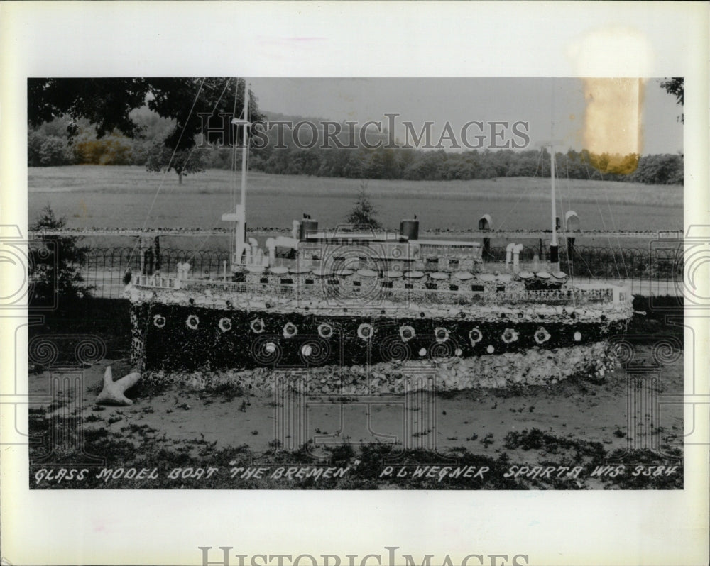 1993 Press Photo Replica Steamship Bremen - RRW65073 - Historic Images