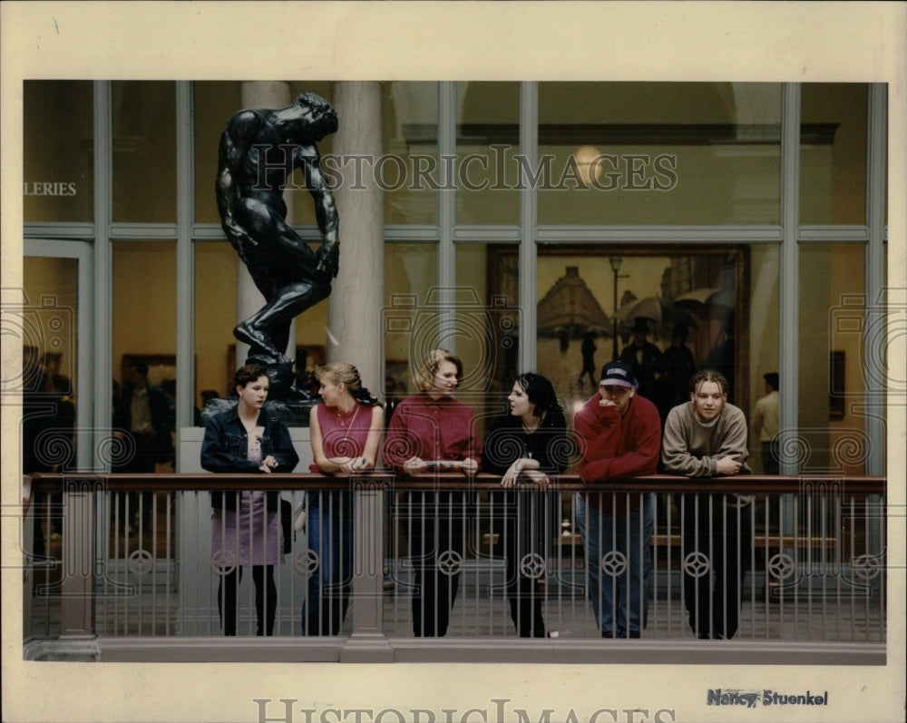 1993 Press Photo Art Institute Chicago American Gothic - RRW65081 - Historic Images