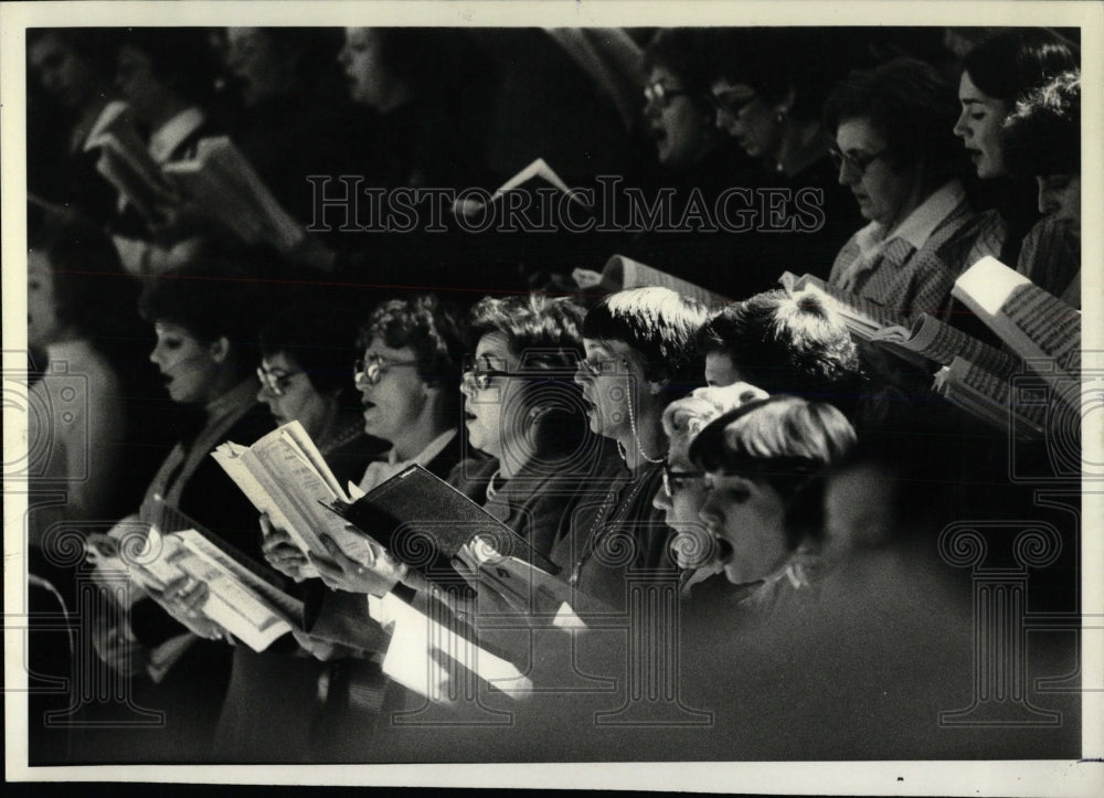 1980 Press Photo Orchestra Hall instrumentalists room - RRW65185 - Historic Images