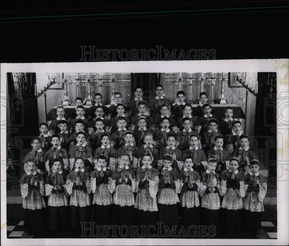 1954 Press Photo sixty voice boys choir - RRW65193 - Historic Images