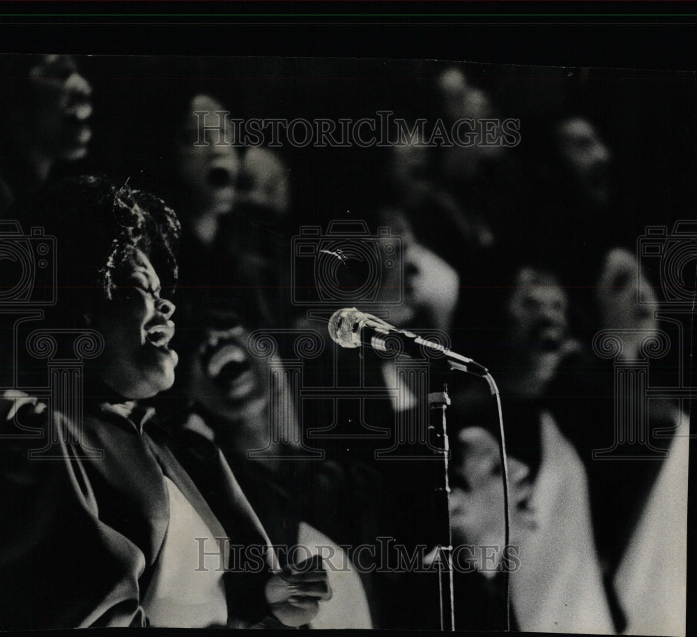 1974 Press Photo The Christian Tabernacle Concert Choir - RRW65227 - Historic Images