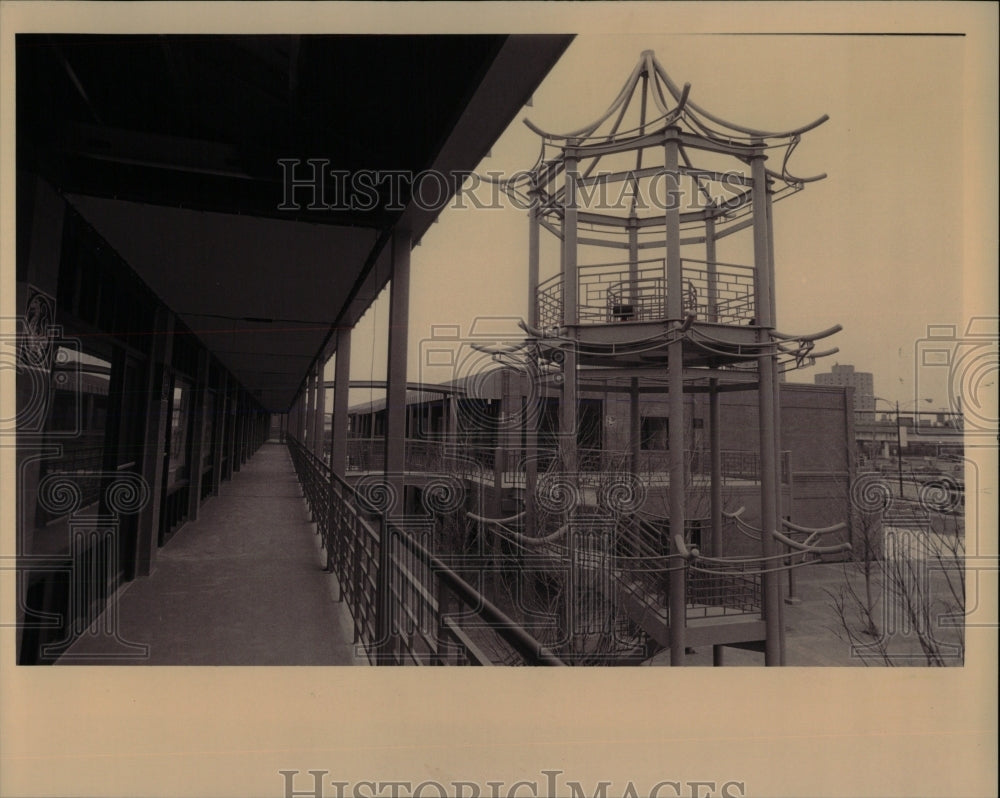 1992 Press Photo Store facades Chinatown Square center - RRW65229 - Historic Images