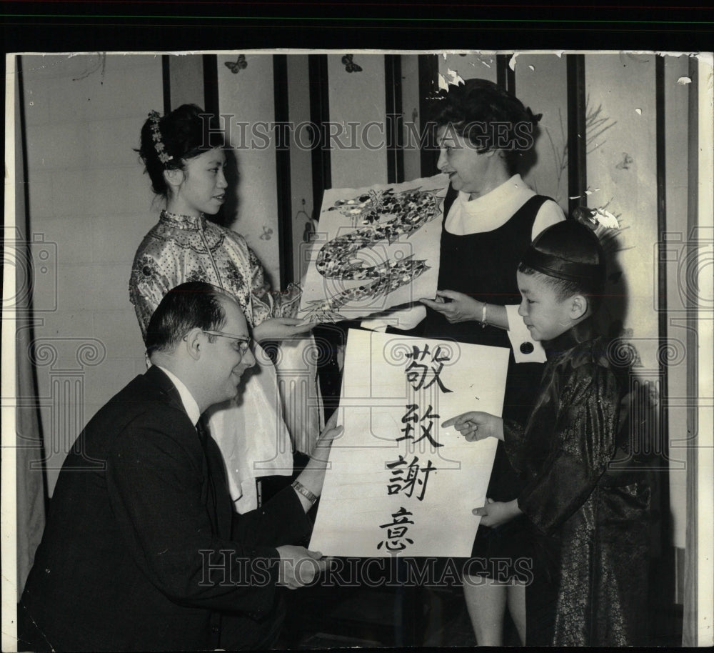 1964 Press Photo Rose Brandzel John Hobgood Chinese - RRW65243 - Historic Images