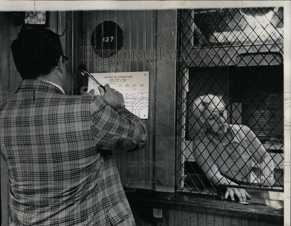 1970 Press Photo Illinois Central Raises Fares - RRW65283 - Historic Images