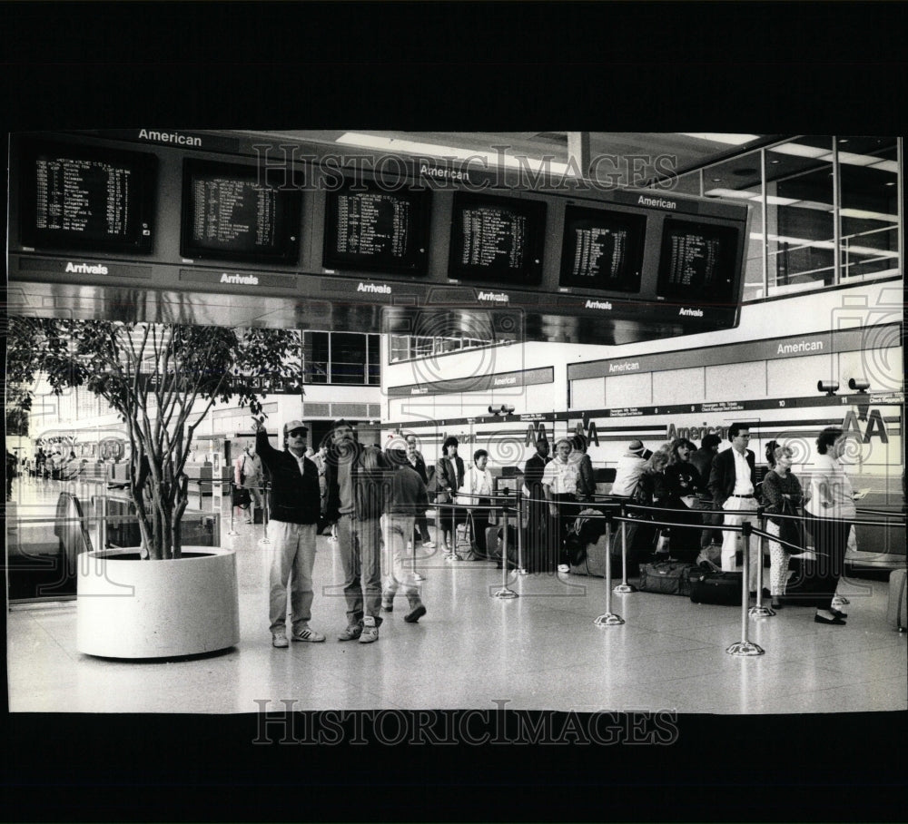 1990 Press Photo O&#39;Hare Airport - RRW65299 - Historic Images