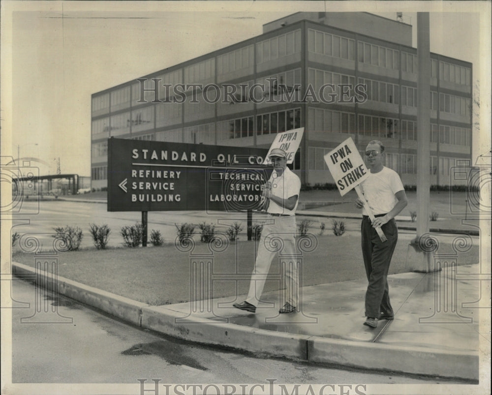 1959 Press Photo Independent Petroleum Workers America - RRW65395 - Historic Images