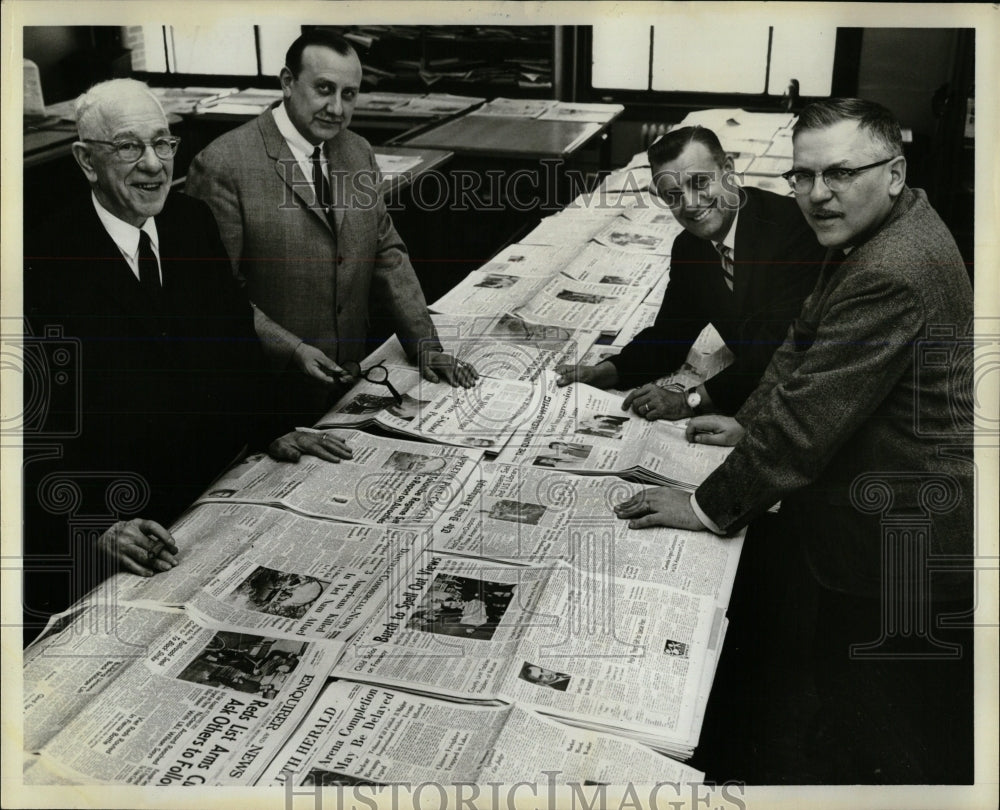 1965 Press Photo The Annual Typography Contest Judges - RRW65439 - Historic Images