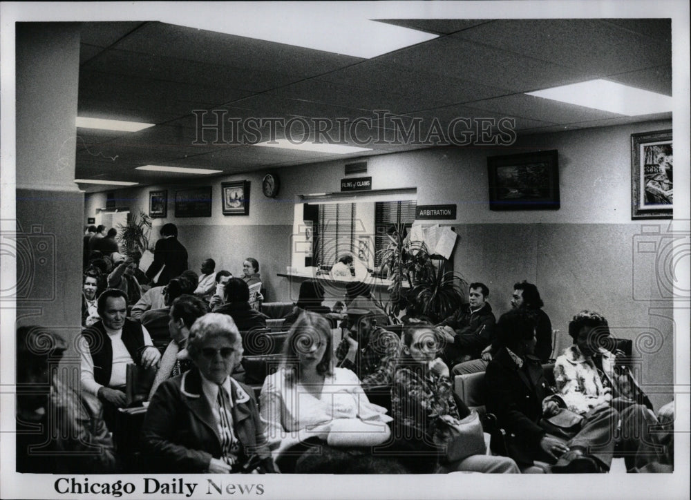 Press Photo Illinois Injured workers lawyers Chicago - RRW65579 - Historic Images