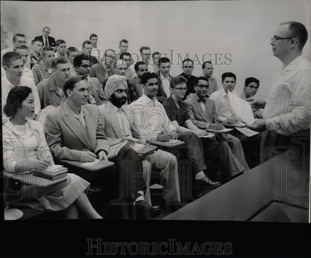 1958 Press Photo Bob Meyer summer classes cards Student - RRW65911 - Historic Images