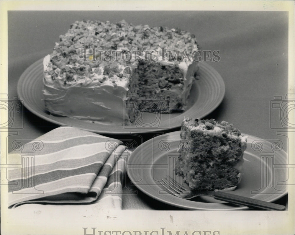 1989 Press Photo Desert Buckeye maple Cake Tailgate - RRW66027 - Historic Images